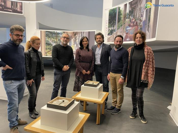 Restaurati i monili di una delle tombe scoperte nella necropoli di Torre Guaceto, ora torneranno in riserva