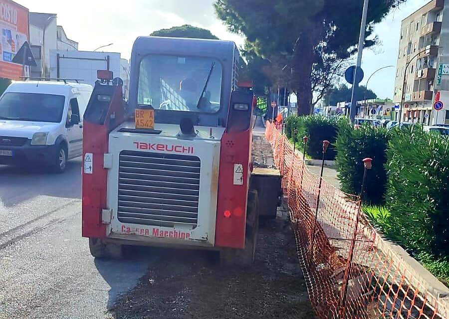 Riprese le attività in viale Aldo Moro per la realizzazione delle piste ciclabili a seguito delle diffide