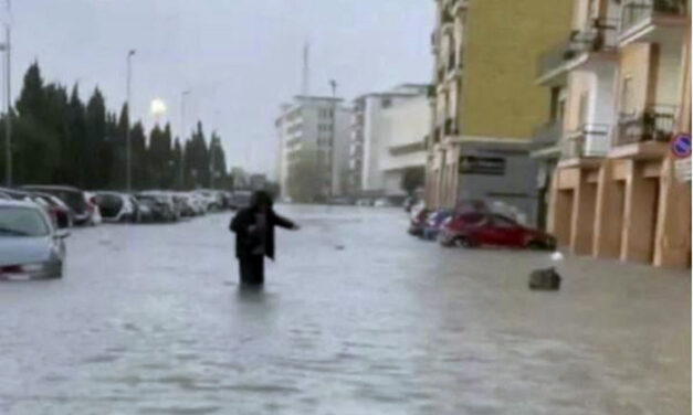 Elezioni Amministrative Brindisi, il candidato sindaco Lino Luperti: “In via Tor Pisana, la giunta Rossi ha candidato 600 auto a finire sott’acqua”