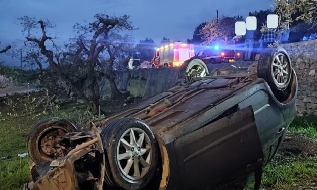 Auto si capovolge sulla Ostuni – Martina, ferita una donna