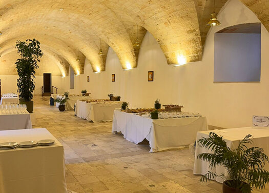 Passaggio di consegne del Comforanf presso il Castello Svevo di Brindisi. Selezionato un nostro ristoratore associato per l’organizzazione del momento conviviale. Soddisfazione di Confesercenti