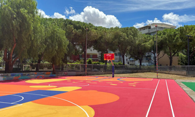 Brindisi, rione Bozzano, il campo di basket del Parco Maniglio rimesso a nuovo da Kellogg’s, i ringraziamenti dell’Amministrazione Comunale