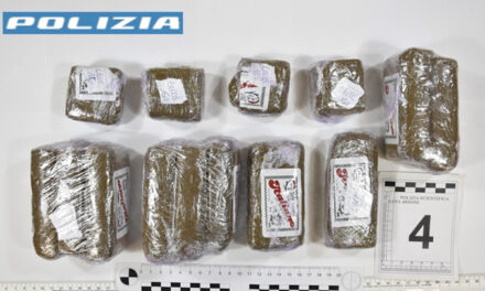 Due giovani corrieri della droga arrestati a San Pietro Vernotico con 4,5 Kg di sostanza tra hashish, marijuana ed eroina