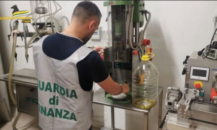 Guardia di Finanza, commercializzazione olio, prodotto greco spacciato per italiano, due aziende sequestrato