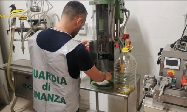 Guardia di Finanza, commercializzazione olio, prodotto greco spacciato per italiano, due aziende sequestrate