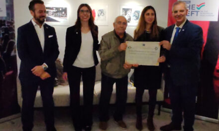 Ostuni, APAMRI ha celebrato il Cavaliere Ettore Felice D’Amico per i suoi cento anni di impegno e dedizione all’Italia