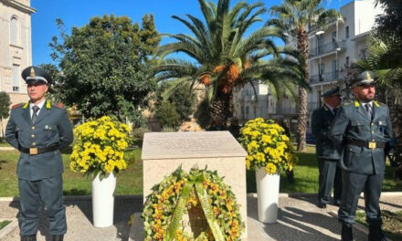 Ostuni, cerimonia di intitolazione di una Piazza al Finanziere Scelto AT-PI Fabio PERISSINOTTO, “Medaglia d’Oro al Valor Civile”