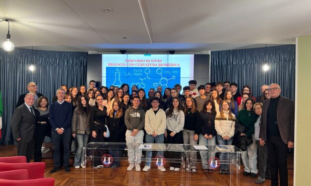 Il percorso di potenziamento-orientamento del Liceo Scientifico e Classico “Pepe- Calamo” di Ostuni dedicato alla “Biologia con curvatura biomedica”