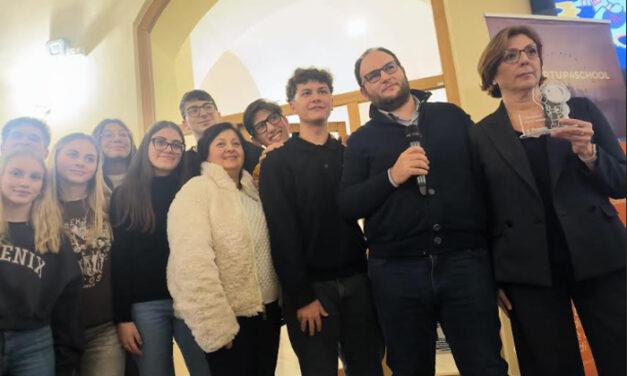 I ragazzi dell’Epifanio Ferdinando arrivano primi all’Hakaton del progetto Youth Brindisi