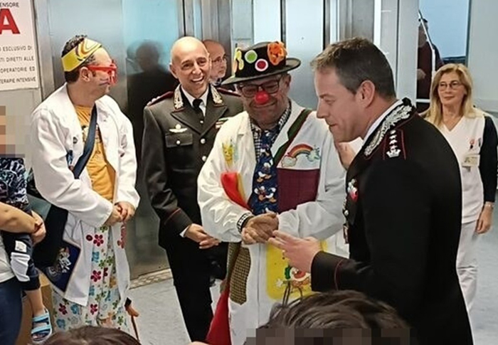 Brindisi, l’Arma dei Carabinieri incontra i bambini ricoverati nel Reparto di Pediatria dell’Ospedale “Perrino”